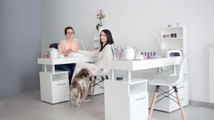 How to Provide Excellent Customer Service in a Beauty Business