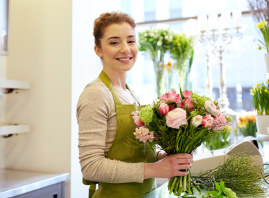how to become a florist