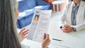How Long Should a CV Be in UK